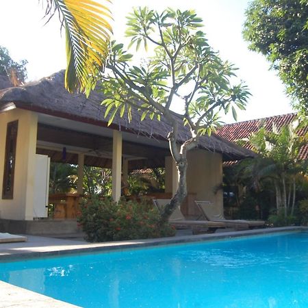 Star East Bungalows Αμέντ Εξωτερικό φωτογραφία