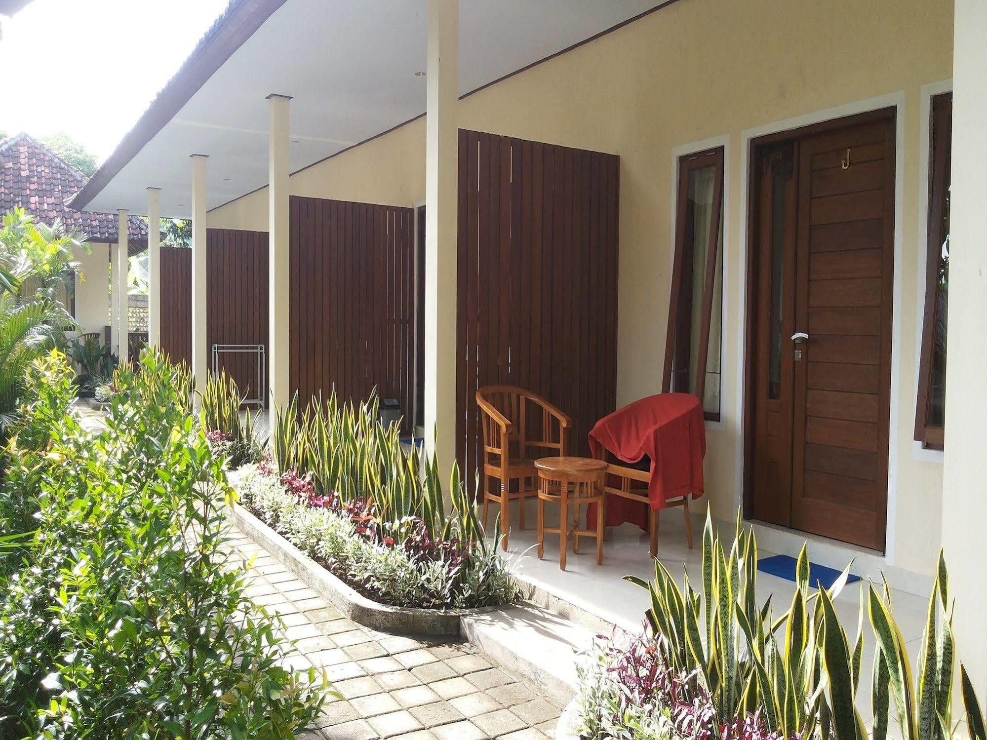 Star East Bungalows Αμέντ Εξωτερικό φωτογραφία